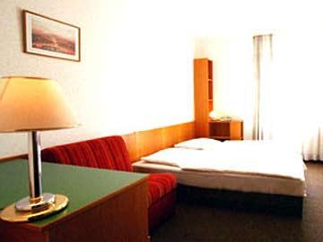 Hotel Mynext - Rudy Vienne